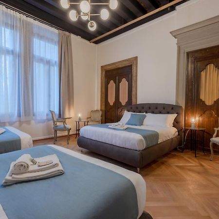 Appartamentino Canal Grande Con Vaporetto Di Fronte - Senza Cucina 威尼斯 外观 照片